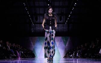 2 giorgio_armani_privé_spring_summer_2023_paris_couture_week_getty - 1