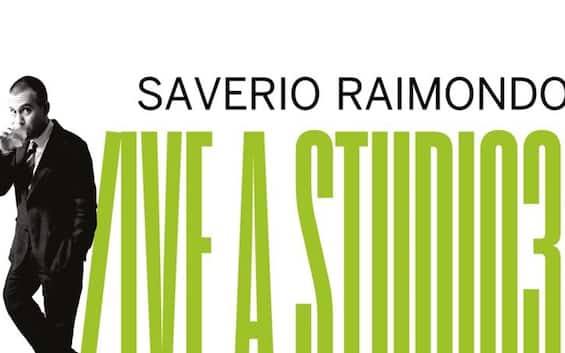 Saverio Raimondo, a mix of laughter, inspiration and irreverence in the comedy album Live a Studio 33