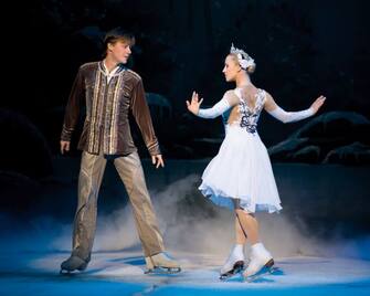 “Il Lago dei Cigni on Ice” al Teatro Arcimboldi dal 9 al 12 febbraio