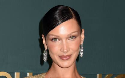 New York Fashion Week, gli scatti nel backstage di Bella Hadid