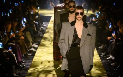 Paris Fashion Week, la sfilata di Saint-Laurent. FOTO