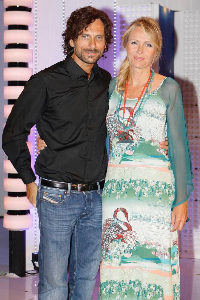 Licia Colò e il marito Alessandro Antonino si sono lasciati dopo quasi 20 anni di matrimonio Licia Colò e il marito Alessandro Antonino si sono lasciati dopo quasi 20 anni di matrimonio