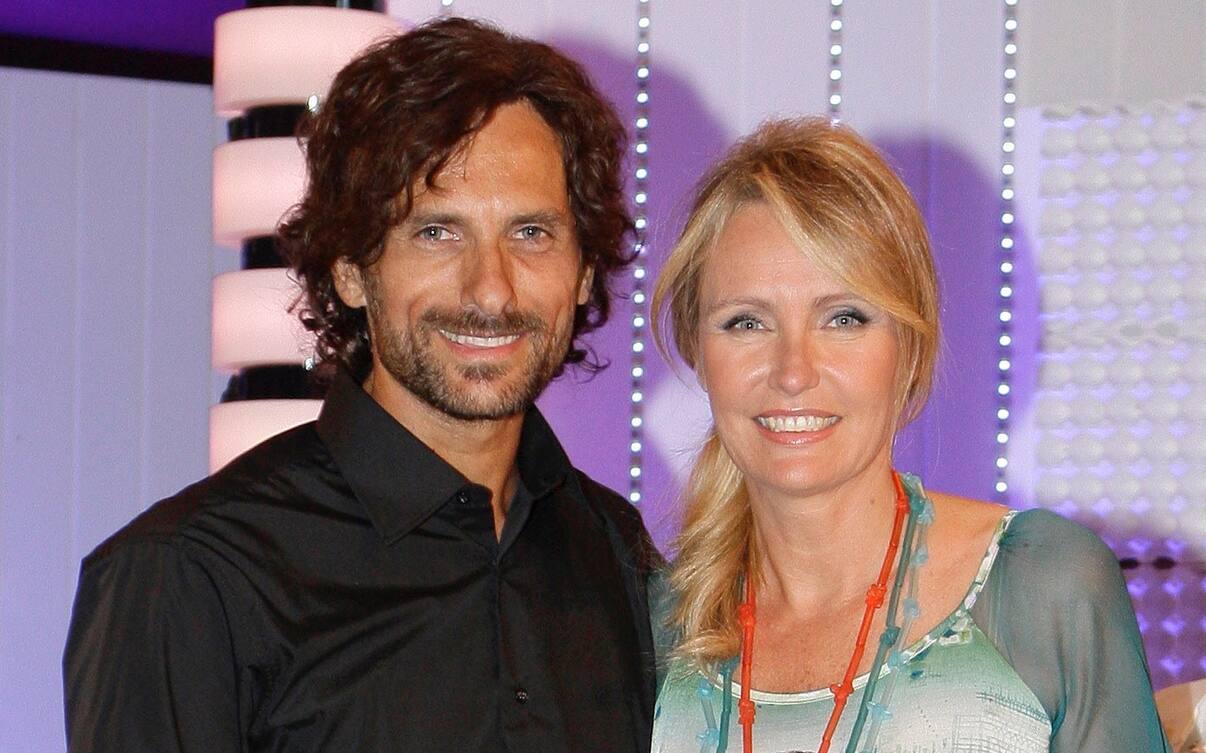 Licia Colò e il marito Alessandro Antonino si sono lasciati dopo quasi 20 anni di matrimonio Licia Colò e il marito Alessandro Antonino si sono lasciati dopo quasi 20 anni di matrimonio