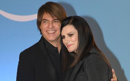 Laura Pausini annuncia il matrimonio con Paolo Carta