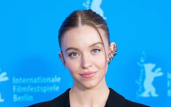 Euphoria Star Sydney Sweeney Has Launched Her Own Bikini Collection ...