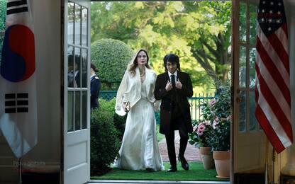 Angelina Jolie a cena con il figlio Maddox alla Casa Bianca. FOTO