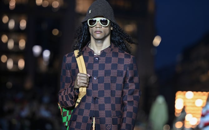 Pharrell Williams debutta alla sfilata di Louis Vuitton 2023
