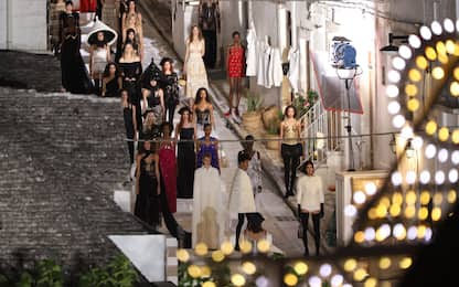 Dolce & Gabbana, la sfilata di Alta Moda tra i trulli di Alberobello