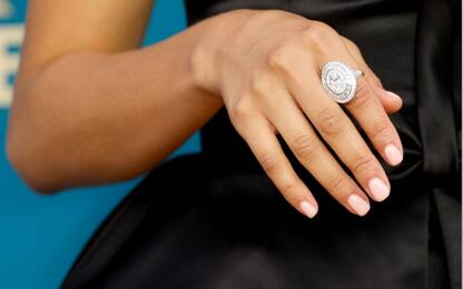 Beauty, 12 idee per una manicure minimal da sfoggiare in vacanza