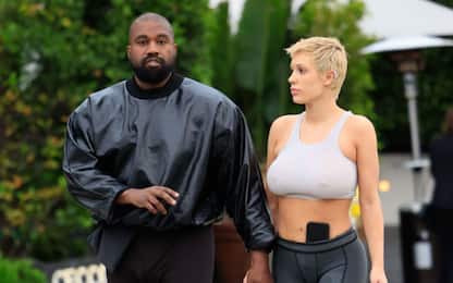 Venezia, Kanye West e Bianca Censori banditi da società di motoscafi