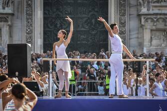 The dancer Roberto Bolle, Étoile of the Teatro alla Scala in Milan, and the prima ballerina of La Scala, Nicoletta Manni during the On Dance event with Roberto Bolle in Piazza Duomo, Milan 10 September 2023. Italian dancer Roberto Bolle, Étoile of the Teatro alla Scala (R), and the prima ballerina of La Scala, Nicoletta Manni dance during the On Dance event in Piazza Duomo, in Milan, Italy, 10 September 2023. 2300 dance school students arrived from all over Italy to participate in the second edition of 'On dance', days dedicated to dance conceived and promoted by Roberto Bolle.  ANSA/MATTEO CORNER