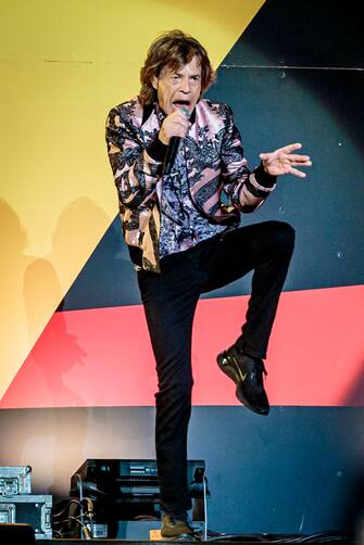 MILAN, ITALY - JUNE 21: Mick Jagger of The Rolling Stones performs at Stadio San Siro on June 21, 2022 in Milan, Italy. (Photo by Sergione Infuso/Corbis via Getty Images)