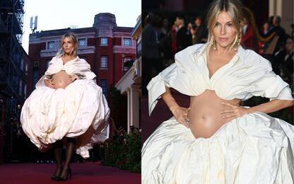 Sienna Miller è incinta, l'attrice col pancione all'evento di Vogue