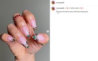 20_christmas_nails_2023_ig - 1
