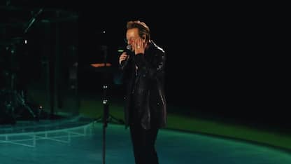 Bono Vox, l'omaggio a Aleksei Navalny durante il live degli U2. VIDEO