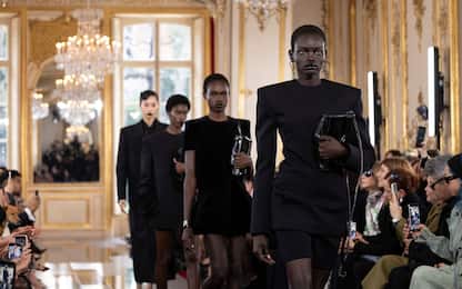 Paris Fashion Week, Maison Valentino Le Noir, la sfilata. FOTO