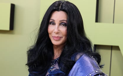 Cher: "Esco con uomini giovani perché quelli della mia età sono morti"