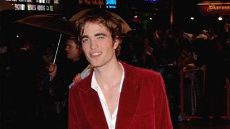 LONDON - NOVEMBER 06: Robert Pattinson arrives at the World Premiere of "Harry Potter And The Goblet Of Fire" at the Odeon Leicester Square on November 6, 2005 in London, England. The film is based on the fourth installment of author J K Rowling's novel series.  (Photo by Chris Harding/Getty Images)