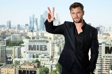 MOSCOW, RUSSIA - JUNE 06: Actor Chris Hemsworth attends the "Men in black International" photocall at Kalina bar on June 6, 2019 in Moscow, Russia. (Photo by Oleg Nikishin/Getty Images)