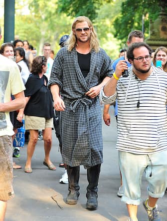 NEW YORK, NY - SEPTEMBER 02:  Chris Hemsworth filming on location for "The Avengers" in Central Park on September 2, 2011 in New York City.  (Photo by James Devaney/WireImage)