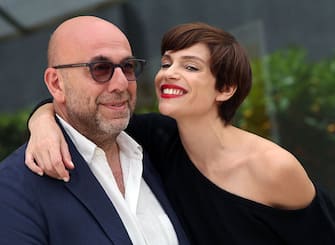 ROME, ITALY - MAY 06: Director Paolo Virzi and actress Micaela Ramazzotti attend a photocall for 'La Pazza Gioia' at Visconti Palace Hotel on May 6, 2016 in Rome, Italy.  (Photo by Elisabetta A. Villa/Getty Images)