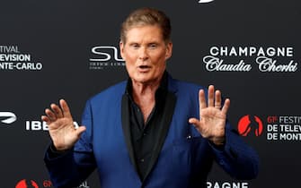 epa10019182 US actor David Hasselhoff poses during the opening ceremony of the 61st Monte-Carlo Television Festival in Monaco, 17 June 2022.  EPA/SEBASTIEN NOGIER