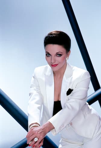 UNITED STATES - MARCH 21:  DYNASTY - 3/21/83 Joan Collins  (Photo by Walt Disney Television via Getty Images Photo Archives/Walt Disney Television via Getty Images)