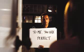 Quality: Original.  
Film Title: Love Actually.  
Pictured: Mark (ANDREW LINCOLN) is a Londoner helplessly in the grip of love in the romantic ensemble comedy Love Actually, the directorial debut of screenwriter Richard Curtis (Four Weddings And A Funeral, Bridget Jones' Diary, Notting Hill).  
Photo Credit: Â© Peter Mountain.  
Â©2003  Universal Studios.  ALL RIGHTS RESERVED.  
For further information: please contact your local UIP Press Office.