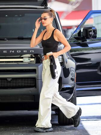 LOS ANGELES, CA - JULY 01: Hailey Bieber is seen on July 01, 2022 in Los Angeles, California.  (Photo by Rachpoot/Bauer-Griffin/GC Images)