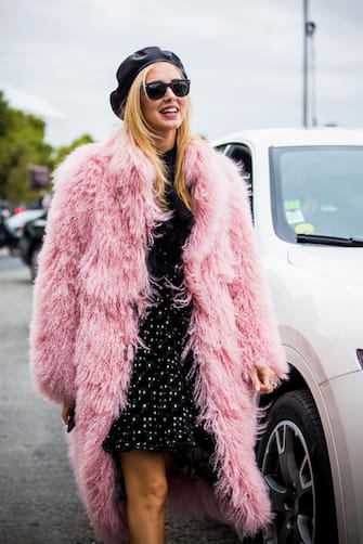 PARIS, FRANCE - OCTOBER 02:  Chiara Ferragni is seen before the Giambattista Valli show during Paris Fashion Week Womenswear SS18 on October 2, 2017 in Paris, France.  (Photo by Claudio Lavenia/Getty Images)