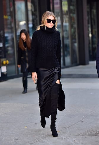 NEW YORK, NY - DECEMBER 08:  Gigi Hadid seen on the streets of Manhattan on December 8, 2015 in New York City.  (Photo by James Devaney/GC Images)