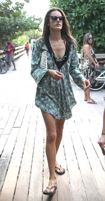 Victoria's Secret model Alessandra Ambrosio takes a stroll along the boardwalk in Miami Beach

Featuring: Alessandra Ambrosio
Where: Miami Beach, Florida, United States
When: 06 Dec 2013
Credit: WENN.com