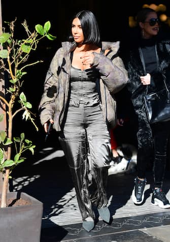LOS ANGELES, CA - DECEMBER 02:  Kim Kardashian is seen on December 2, 2019 in Los Angeles, California.  (Photo by Chris Wolf/Star Max/GC Images)