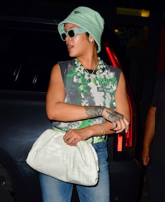 NEW YORK, NEW YORK - JULY 08:  Rihanna is seen on the streets of Manhattan on July 07, 2021 in New York City. (Photo by James Devaney/GC Images)