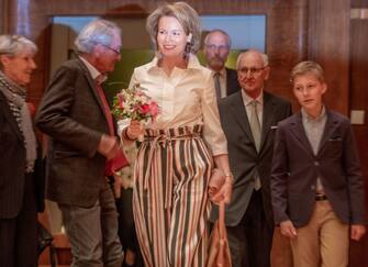 953347926 BRUSSELS, BELGIUM - MAY 01: Queen Mathilde of Belgium and Prince Emmanuel of Belgium (r) attend the Queen Elisabeth competition Voice 2018 on May 1, 2018 in Brussels, Belgium. (Photo by Olivier Matthys/Getty Images)