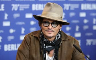 1207728308 BERLIN, GERMANY - FEBRUARY 21: Johnny Depp is seen at the "Minamata" press conference during the 70th Berlinale International Film Festival Berlin at Grand Hyatt Hotel on February 21, 2020 in Berlin, Germany. (Photo by Andreas Rentz/Getty Images)