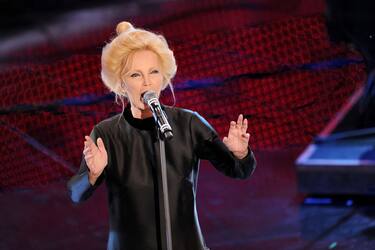 SAN REMO, ITALY - FEBRUARY 15: Patty Pravo attends the 61th Sanremo Song Festival at the Ariston Theatre on February 15, 2011 in San Remo, Italy. (Photo by Daniele Venturelli/Getty Images)