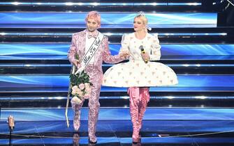 37 sanremo_festival_look_iconici_rappresentante_di_lista_getty - 1 37 sanremo_festival_look_iconici_rappresentante_di_lista_getty - 1