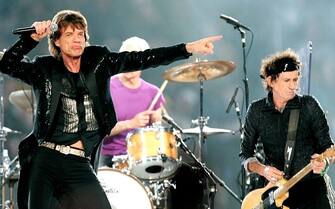 DETROIT - FEBRUARY 5:  (L-R) Musicians Mick Jagger, Charlie Watts and Keith Richards of The Rolling Stones perform during the "Sprint Super Bowl XL Halftime Show" at Super Bowl XL between the Seattle Seahawks and the Pittsburgh Steelers at Ford Field on February 5, 2006 in Detroit, Michigan. (Photo by Brian Bahr/Getty Images)