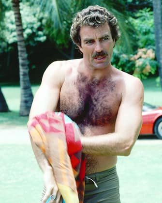 Tom Selleck as the titular investigator in the television series 'Magnum, P.I.', circa 1985. (Photo by Silver Screen Collection/Archive Photos/Getty Images)