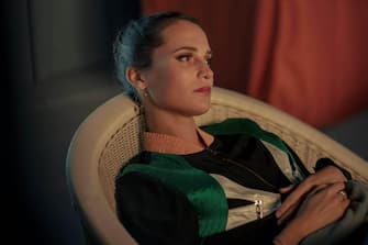 Alicia Vikander, the most beautiful photos of’leading actress of the tv series Irma Vep