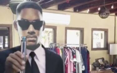 Will Smith e la Wipe It Down Challenge su TikTok in stile Men in Black