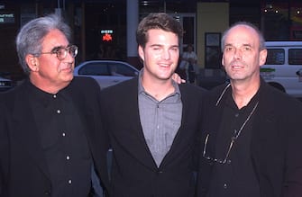 AUCKLAND, NEW ZEALAND - DECEMBER 13:  Producer Lloyd Phillips (left) with Chris O'Donnell (centre) and Director Martin Campbell (right) arrive at the New Zealand premiere of Vertical Limit at the Village cinema in Newmarket.  (Photo by David Hallett/Getty Images)