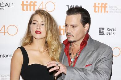Johnny Depp ha scritto un messaggio ad Amber Heard con il suo sangue
