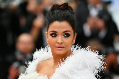 La star di Bollywood Aishwarya Rai positiva al coronavirus