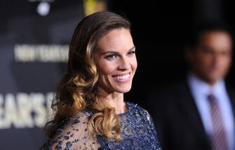 HOLLYWOOD, CA - DECEMBER 05:  Actress Hilary Swank  arrives at the premiere of Warner Bros. Pictures' 'New Year's Eve' at Grauman's Chinese Theatre on December 5, 2011 in Hollywood, California.  (Photo by Jason Merritt/Getty Images)