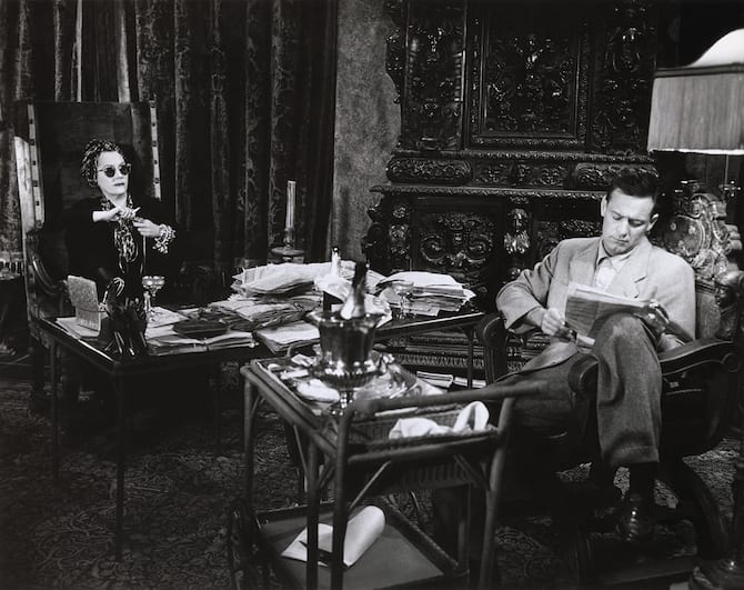 Viale del Tramonto, 70 anni fa usciva il film di Billy Wilder con Gloria Swanson Viale del Tramonto, 70 anni fa usciva il film di Billy Wilder con Gloria Swanson