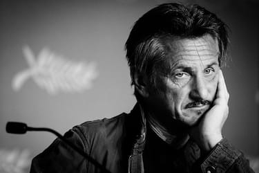 CANNES, FRANCE - MAY 20:  (EDITORS NOTE: This image has been converted to black and white.) Director Sean Penn attends the 'The Last Face' Press Conference during the 69th annual Cannes Film Festival at the Palais des Festivals on May 20, 2016 in Cannes, France.  (Photo by Clemens Bilan/Getty Images)