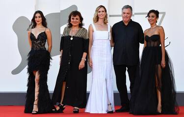 (L-R) Israeli actresses Maria Zreikat, Hana Laszlo, Naama Preis, Israeli filmmaker Amos Gitai and Israeli actress Bahira Ablassi arrive for the premiere of 'Laila in Haifa' during the 77th Venice Film Festival in Venice, Italy, 08 September 2020. The movie is presented in the official competition 'Venezia 77' at the festival running from 02 to 12 September.   ANSA/ETTORE FERRARI

