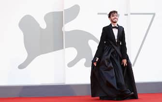 VENICE, ITALY - SEPTEMBER 09: walks the red carpet ahead of the movie "Le Sorelle Macaluso" at the 77th Venice Film Festival on September 09, 2020 in Venice, Italy. (Photo by Vittorio Zunino Celotto/Getty Images)